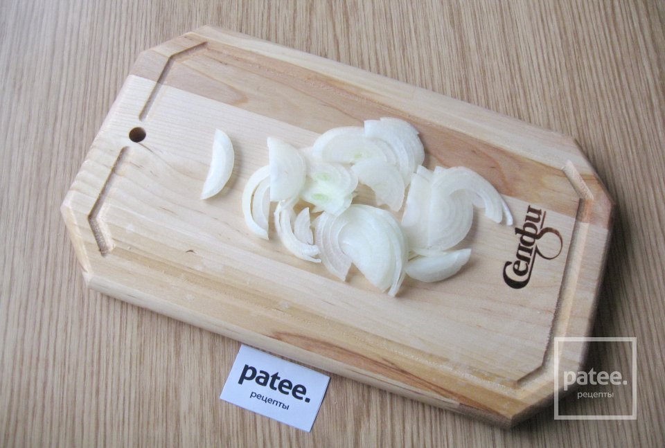 Салат с копченой курицей и сырными шариками - Шаг 2