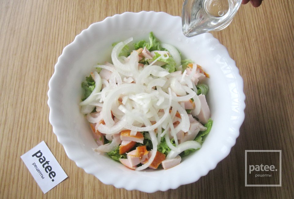Салат с копченой курицей и сырными шариками - Шаг 9