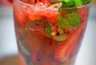 Клубничный мохито