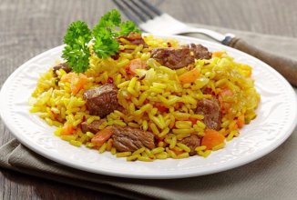 Сытный плов с говядиной