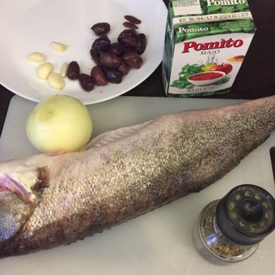 Рыба в пряном томатном соусе - Шаг 1