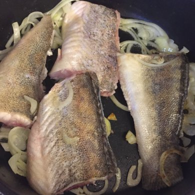 Рыба в пряном томатном соусе - Шаг 3