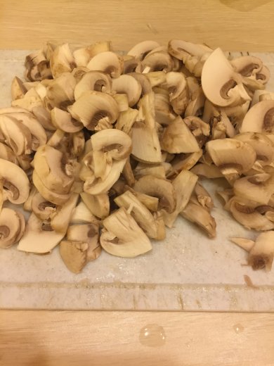 Курица с грибами в сливках) - Шаг 4