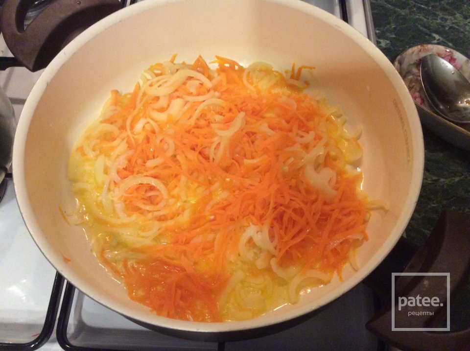 Рис с морковкой и луком - Шаг 2