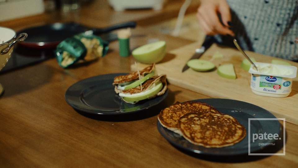 Протеиновые блины с яблоками - Шаг 5