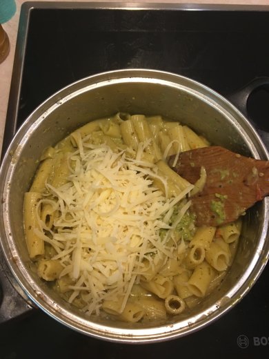 Паста с соусом песто и пармезаном - Шаг 8