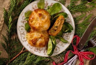 Савойская капуста в слоеном тесте