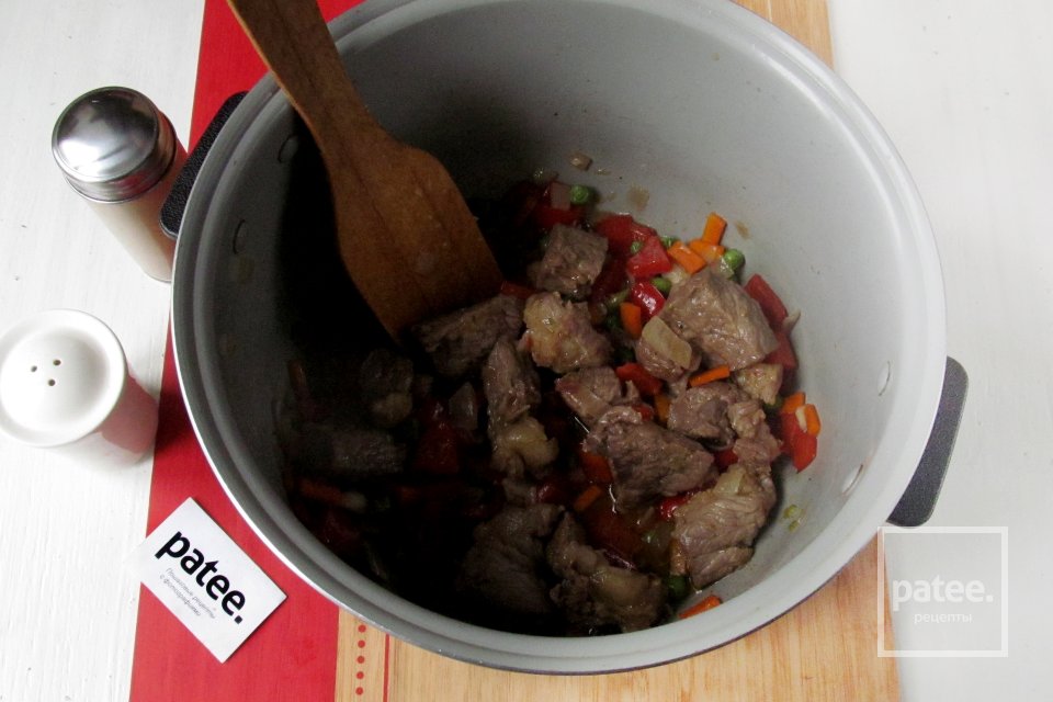 Говядина с овощами и рисом в мультиварке - Шаг 9