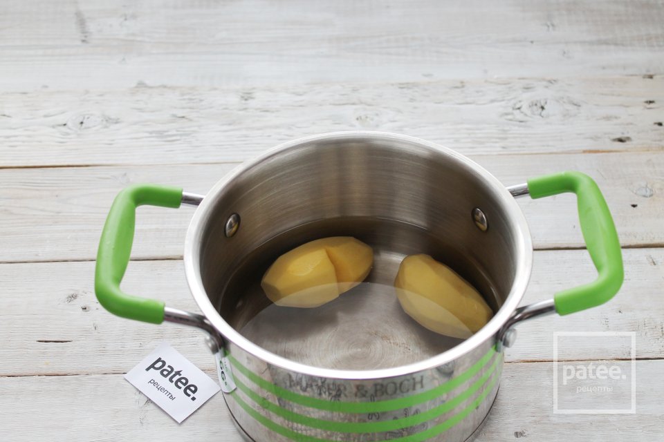 Сырный суп с лососем и кедровыми орешками - Шаг 2