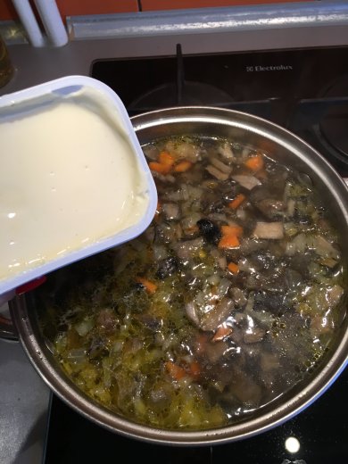 Нежный грибной суп - Шаг 6