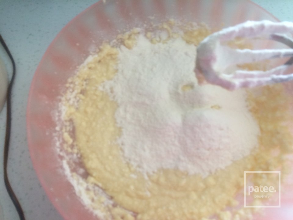 Самый нежнейший творожный кекс - Шаг 6