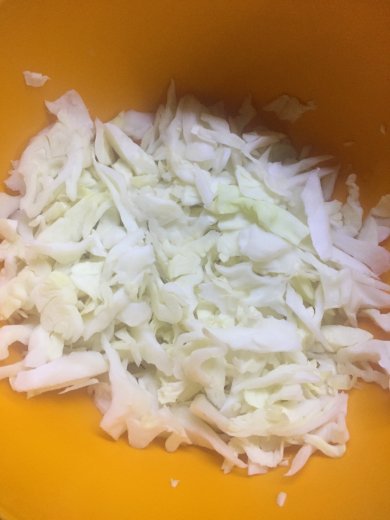 Ленивые пирожки на кефире - Шаг 1