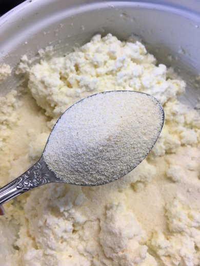 "Снежки" - творожники из духовки под сметанным кремом - Шаг 3