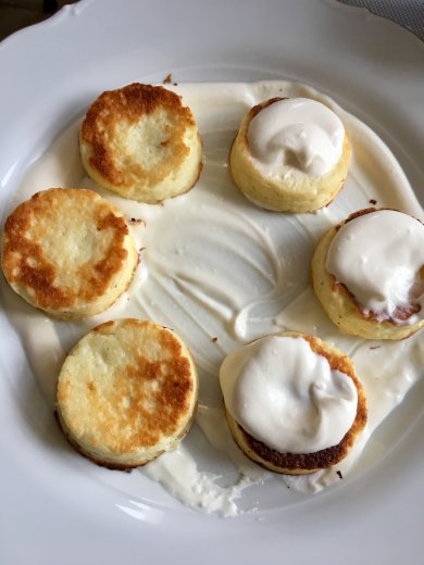 "Снежки" - творожники из духовки под сметанным кремом - Шаг 10