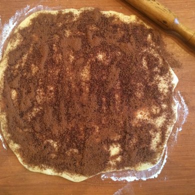 Синнабоны с корицей и сыром маскарпоне на коньяке - Шаг 17