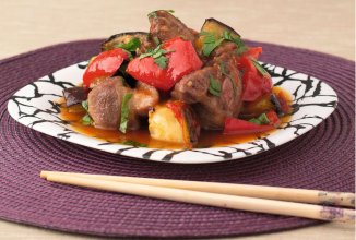 Свинина с овощами в кисло-сладком соусе