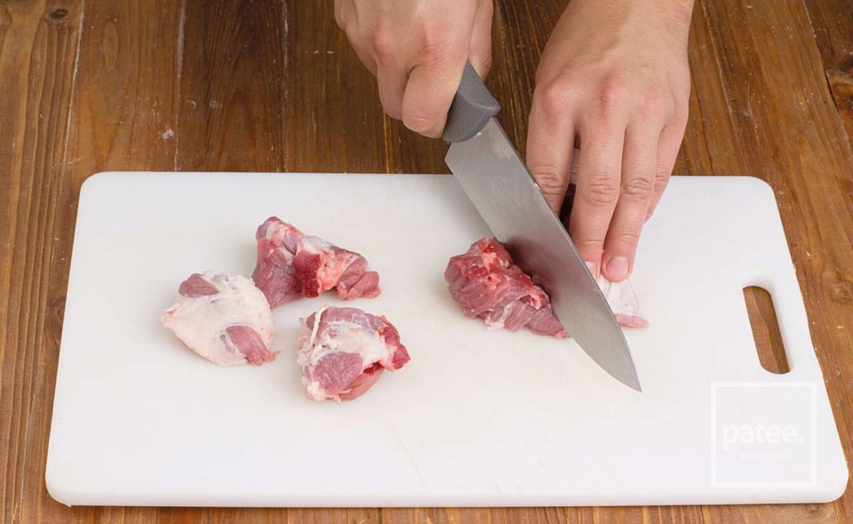 Свинина с овощами в кисло-сладком соусе - Шаг 1