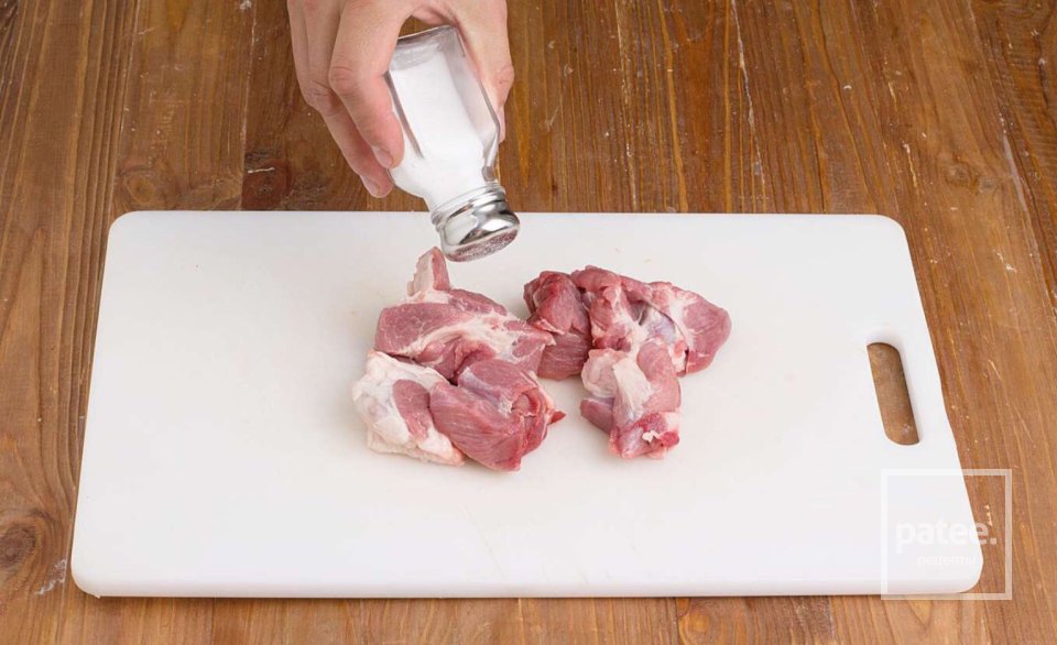 Свинина с овощами в кисло-сладком соусе - Шаг 2