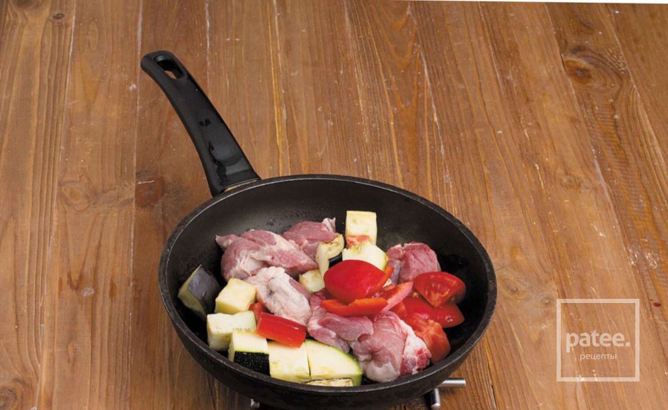 Свинина с овощами в кисло-сладком соусе - Шаг 7