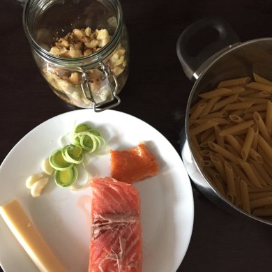 Паста с лососем и мятой - Шаг 1