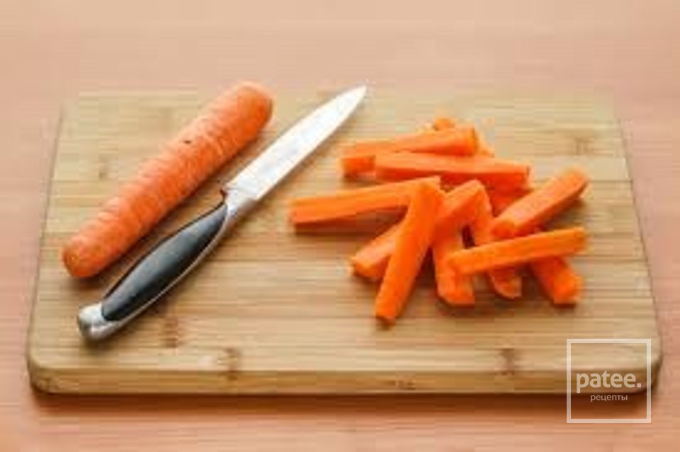 Морковь со свининой - Шаг 1