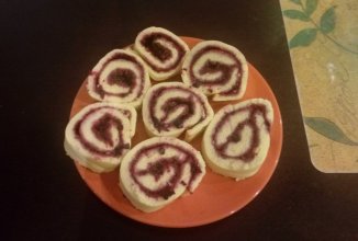 Бисквитный рулет за 5 минут