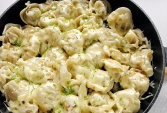 Пелемени жаренные под сыром