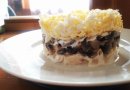 Салат с курицей и шампиньонами