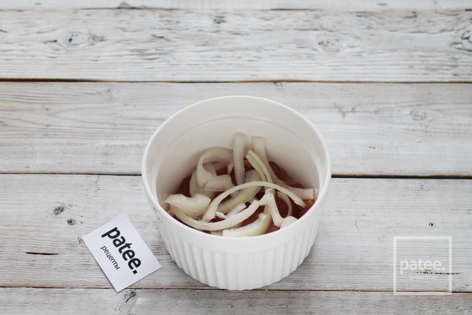 Свиные отбивные с помидором, сыром и соусом ткемали - Шаг 13