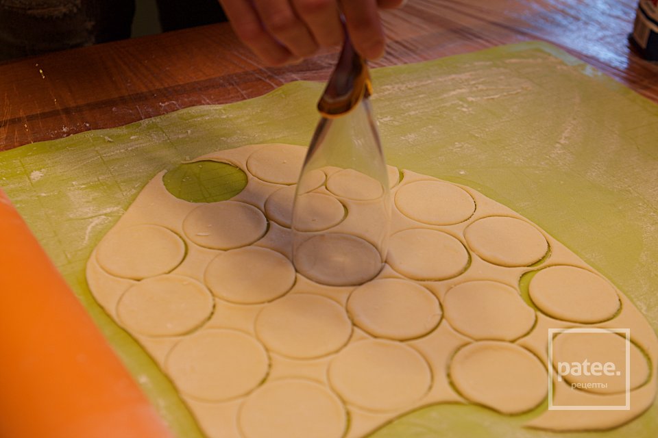 Уральские пельмени Праздничные - Шаг 9