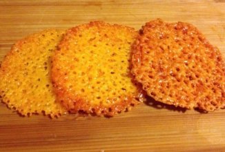 Сырные чипсы