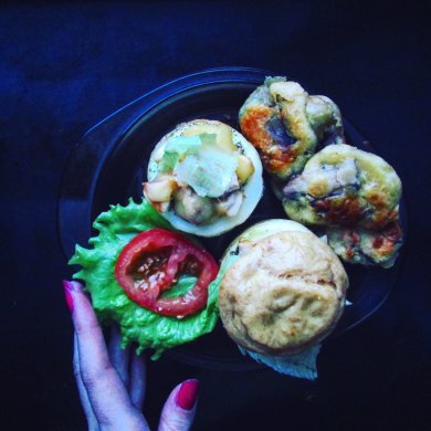 Мини-бургеры с яйцом и курицей - Шаг 3