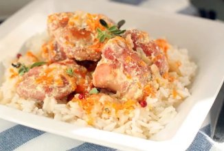 Кролик в сметанном соусе