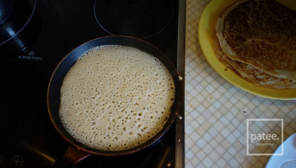 Быстрые блины на дрожжах и молоке - Шаг 5