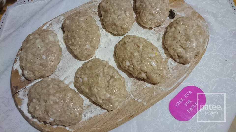 Куриные котлеты в кляре - Шаг 7