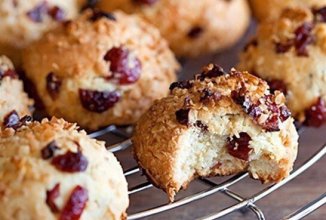 Низкокалорийное овсяное печенье с вишней и цедрой