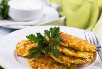 Оладьи из моркови и яблок