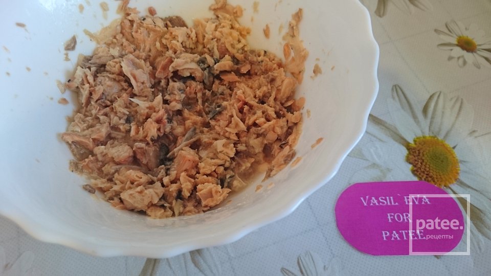 Сырный суп с консервированной горбушей - Шаг 3