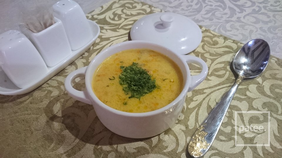 Сырный суп с консервированной горбушей - Шаг 6