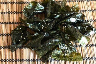 Чипсы из нори с кунжутом