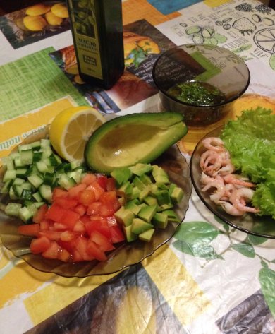 Салат с авокадо и креветками. - Шаг 2