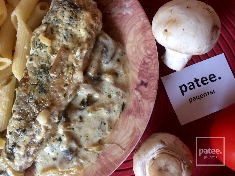 Хек на овощной подушке, с хреном и сметаной. - Шаг 8