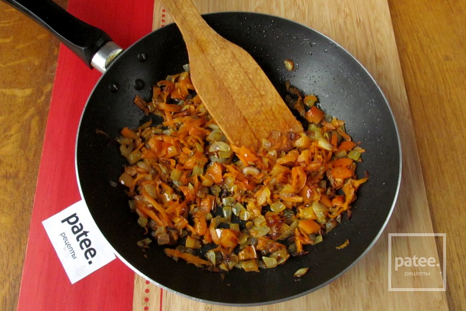 Щи с килькой в томате и савойской капустой - Шаг 7