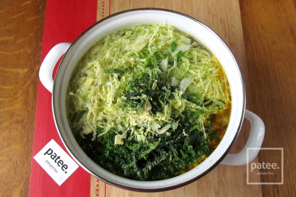 Щи с килькой в томате и савойской капустой - Шаг 10