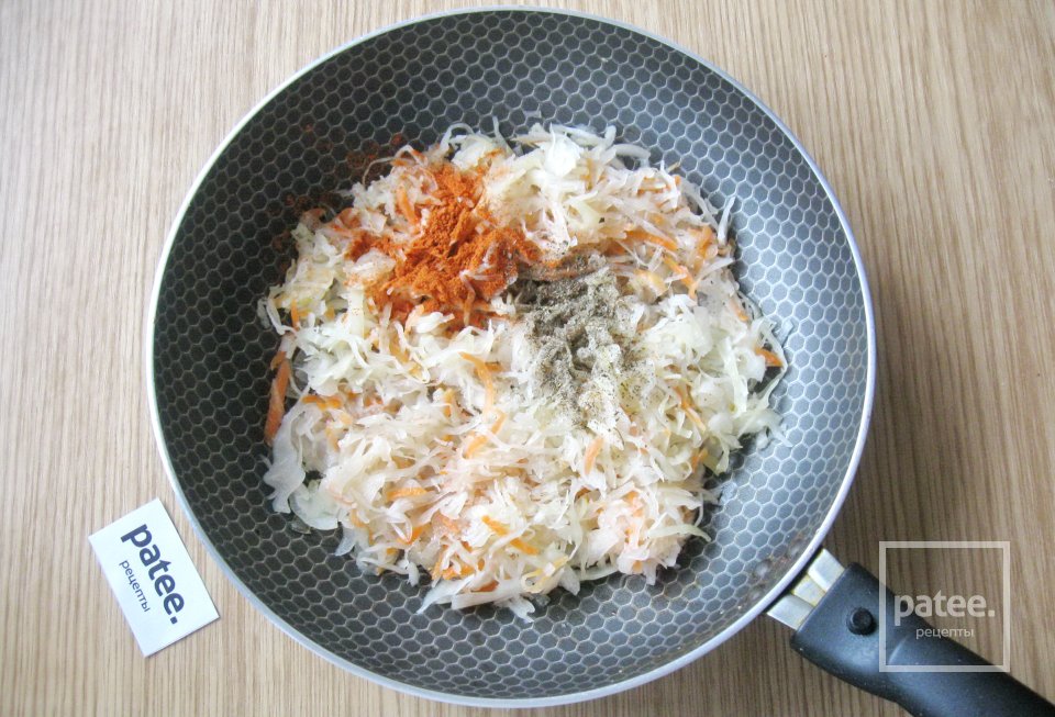 Свиные ребрышки с квашеной капустой в духовке - Шаг 9