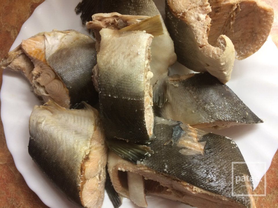 Сырный суп с горбушей. - Шаг 1