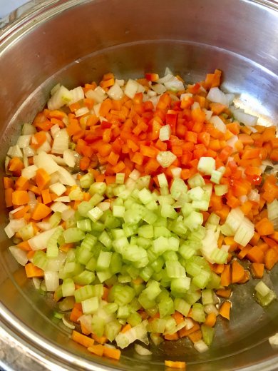 "Супчик-голубчик" с молодой морковью, сельдереем и сладкой кукурузой. - Шаг 6