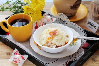 Рисовая каша с курагой в микроволновке на сливках