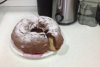 Кекс на сметане двухцветный.