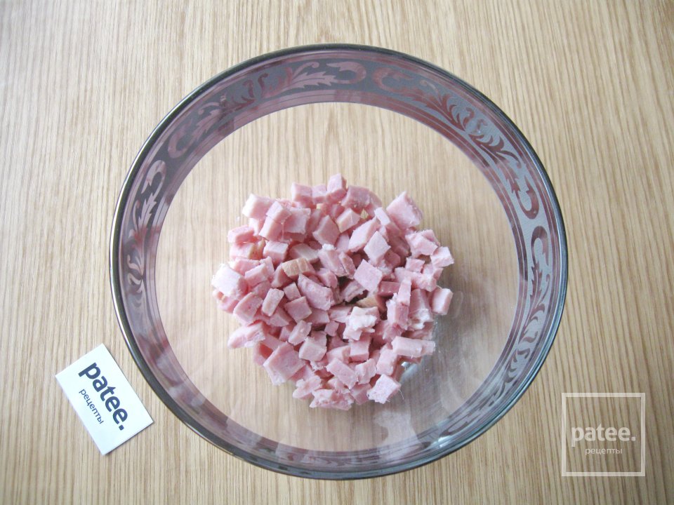 Салат с бужениной и зеленым горошком - Шаг 2